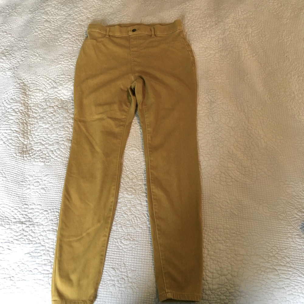 Mustard yellow jeggings